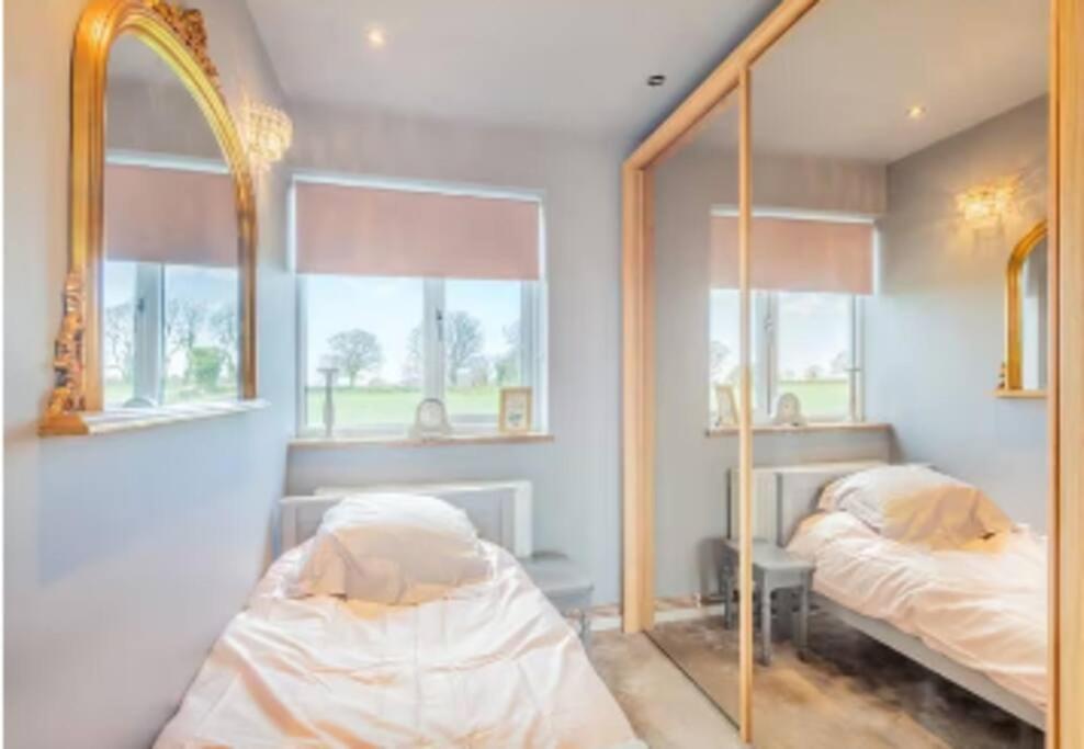 Covehithe House-Coastal Luxury- Sleeps 12-With Huge Swimspa! Wrentham Exteriér fotografie