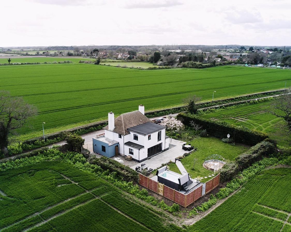 Covehithe House-Coastal Luxury- Sleeps 12-With Huge Swimspa! Wrentham Exteriér fotografie