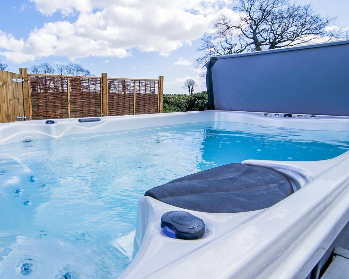 Covehithe House-Coastal Luxury- Sleeps 12-With Huge Swimspa! Wrentham Exteriér fotografie