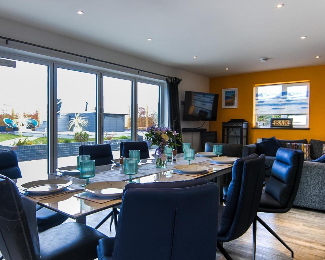 Covehithe House-Coastal Luxury- Sleeps 12-With Huge Swimspa! Wrentham Exteriér fotografie
