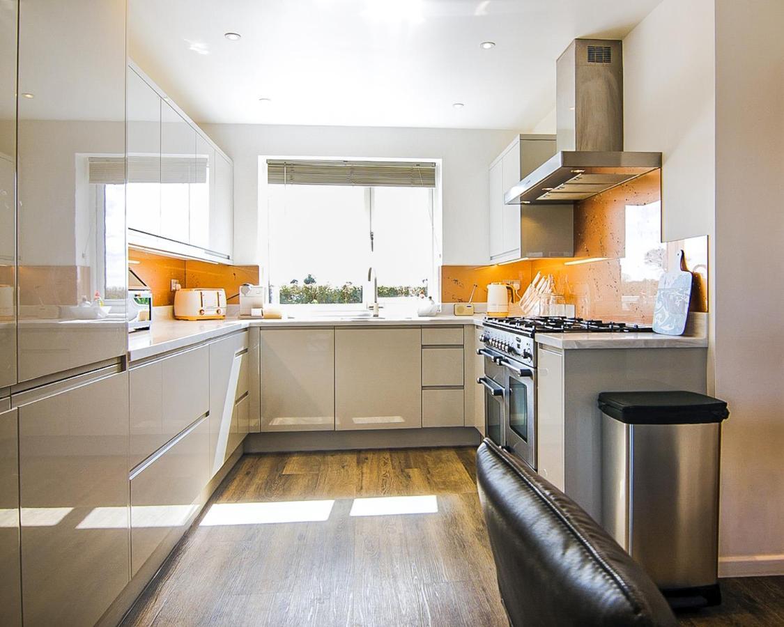 Covehithe House-Coastal Luxury- Sleeps 12-With Huge Swimspa! Wrentham Exteriér fotografie